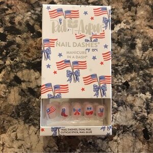 Short Square Press On Nails New In Box Shelly Rae Loves The USA
